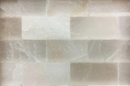 Salzstein in weiss. Diese können beliebig mit RGB LED Lichtbänder in 1001 Farbe verwandelt werden.