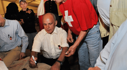 Eim Highlight in der Geschichte der Bubiker Augustfeiern: Bundesrat Ueli Maurer als Festredner im Jahr 2011 (Bild: Walter Messmer)