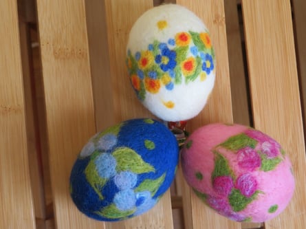 v.li.: Vergissmeinicht, Wiesengruß, Rosengarten