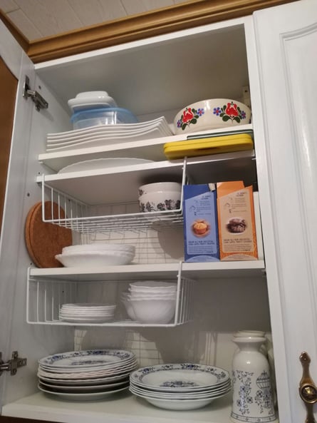 Schrankkörbe schaffen Ordnung ... :o)