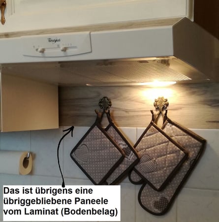 Farblich passende Topflappen bringe ich mir immer aus Italien mit ... :o)