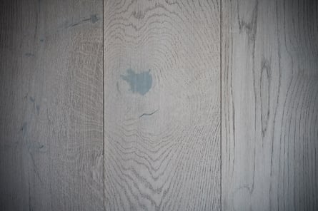 ダストオーク フローリング 節の様子 アンドウッド