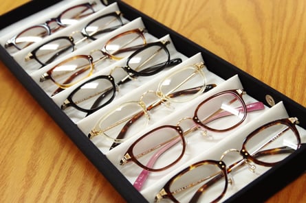 甚六作　福岡県北九州市メガネサロンW