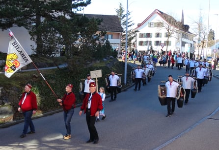 (Bilder: buebikernews)