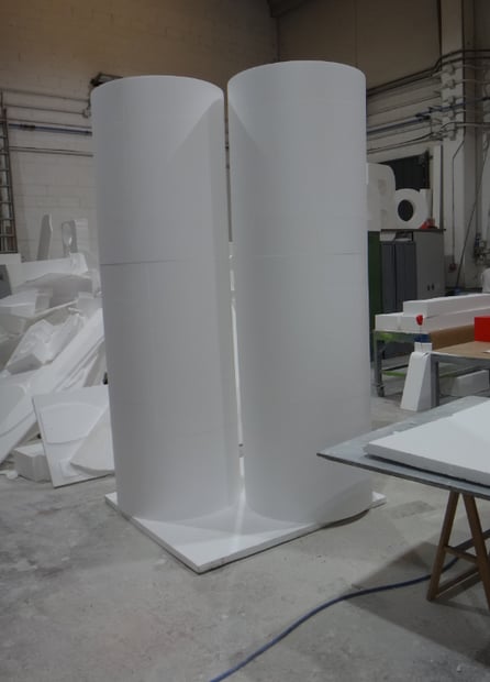 grandes columnas cilindricas