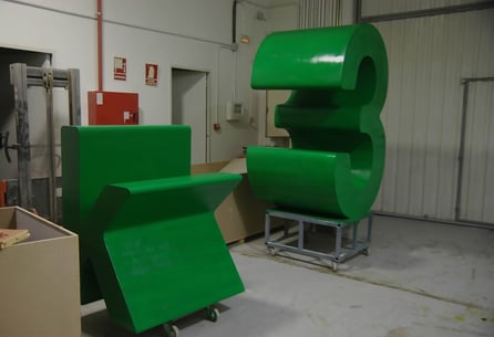 Logo - Letras y Número 3 Gigante