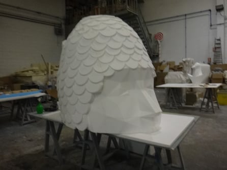 cabeza gigante poligonal