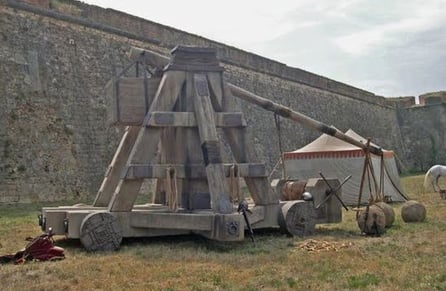 Catapulta ficticia, 10 mts.