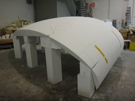 Construcción de sección de una boveda especial, para recubrir con fibra de vidrio