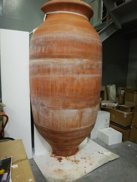 Media Tinaja ficticia de 2,80 metros de alto, para decorado