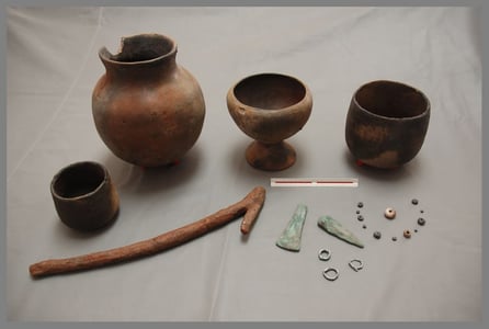 Réplica de Ajuar Funerario del Enterramiento del Hombre de Galera