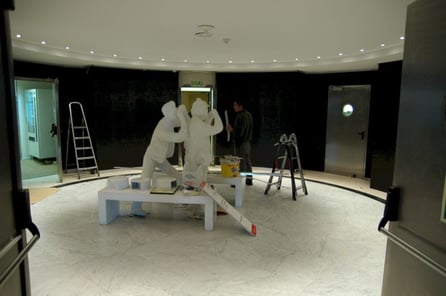 Esculturas de Turistas, Hall Comunidad de Madrid