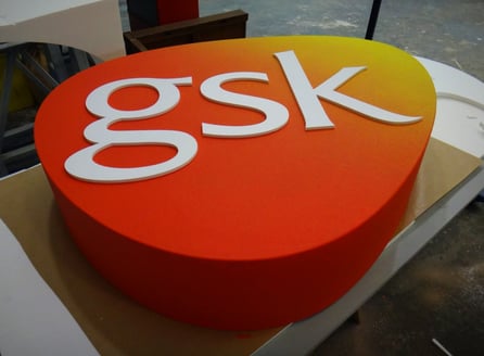 Pastilla Corporea de Logo 130 x 115  cm , espesor 20 cm