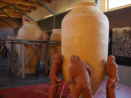Ficticios de Tinajas, con artesanos tinajeros. Museo