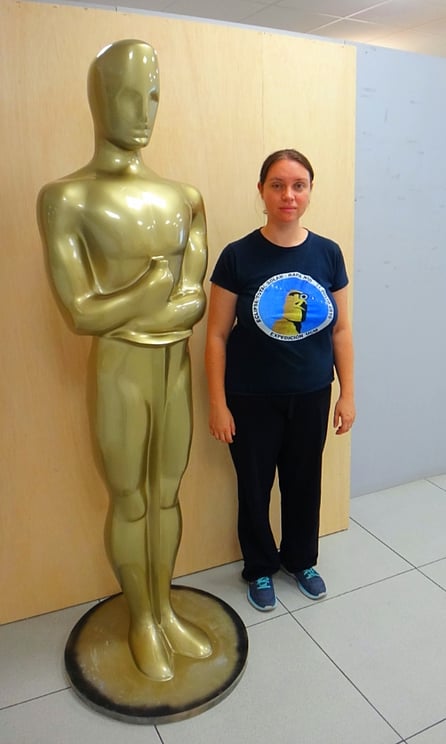 Oscar de 180 cm alto, fibroresina lacada dorado