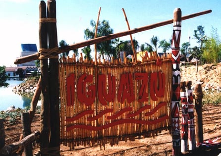 Cartel temático estilo empalizada