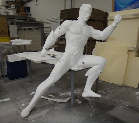 Superheroe, modelo a 220 cm de altura