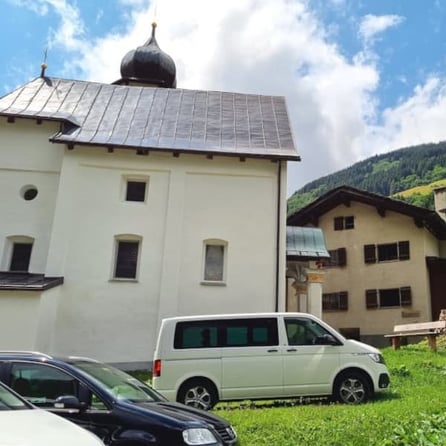 Parkplätze direkt vor dem Haus