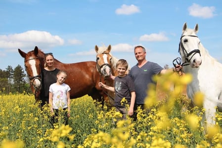 Pferdebauernhof Essling