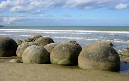 Moeraki Boulders