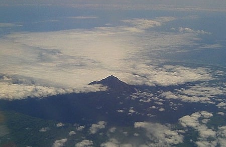 Flug nach Auckland, Mount Taranaki