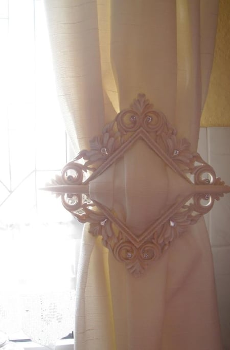 Raffhalter (Bon Prix) ... wunderbar verspielt und shabby :o)