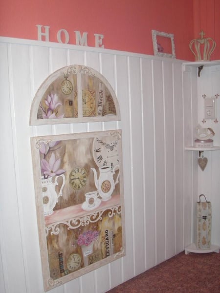 ... auch die Paneelen sind nun fertig gestrichen mit weißer Farbe :o)