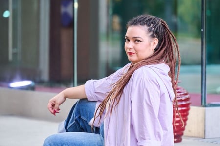 Autorinnenwebsite von Cornelia Travnicek