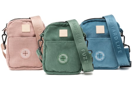 Gassitasche Crossbody Bag aus Cord integrierter Kotbeutelspender weicher Stoff rosa grün blau