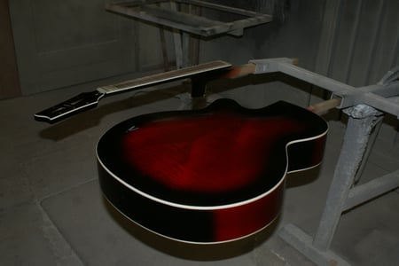 ... und mit Klarlack lackiert.