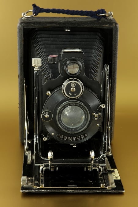 L.O. BITTNER Laufbodenkamera  © engel-art.ch