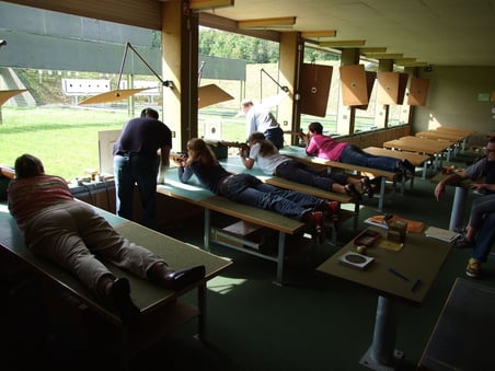 Das Gemeindeschiessen (hier ein Bild aus dem Jahr 2011) ist ein beliebter Anlass auch bei Frauen