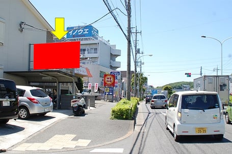 野猿街道下り　「堰場」交差点手前　貸し看板