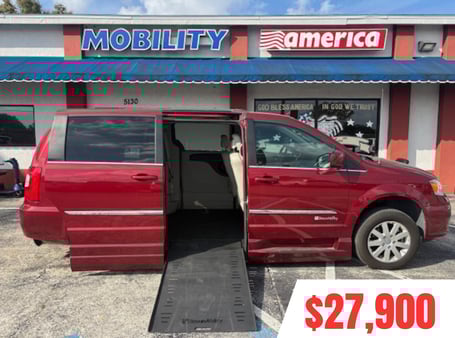 2015 Chrysler Wheelchair Vans