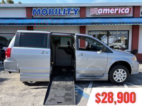 2018 Dodge Grand Caravan Wheelchair Van
