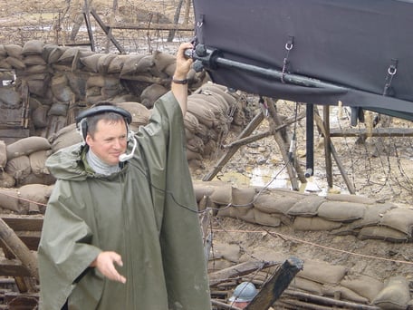 Brunot Dubet à l'œuvre dans les tranchées du film "Un long dimanche de fiançailles". Photos DR