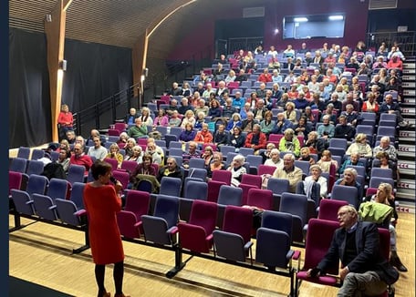 A la rencontre de Pedro Almodovar sous la conduite de Marie-Thérèse Alonso Photos Jean-Louis Burési