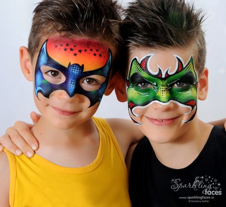 Kinderschminken_Vorlagen; Schminkfarben_kaufen_Schweiz; Kinderschminken_Kurse; Svetlana_Keller; face_painting; Ballonmodellieren; Ballonmodellage; Airbrush_Tattoos; einfach; Batman
