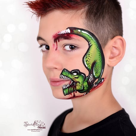 Kinderschminken_Vorlagen; Schminkfarben_kaufen_Schweiz; Kinderschminken_Kurse; Svetlana_Keller; face_painting; Ballonmodellieren; Ballonmodellage; Airbrush_Tattoos; einfach; Drache