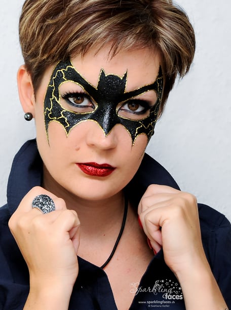 Kinderschminken_Vorlagen; Schminkfarben_kaufen_Schweiz; Kinderschminken_Kurse; Svetlana_Keller; face_painting; Ballonmodellieren; Ballonmodellage; Airbrush_Tattoos; einfach; Batman