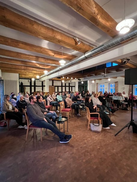 Im Veranstaltungssaal der Alten Bürgermeisterei Sulingen