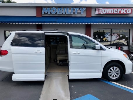 2008 Honda Odyssey Mobility Van