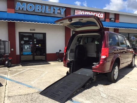 2017 Dodge Grand Caravan Wheelchair Van