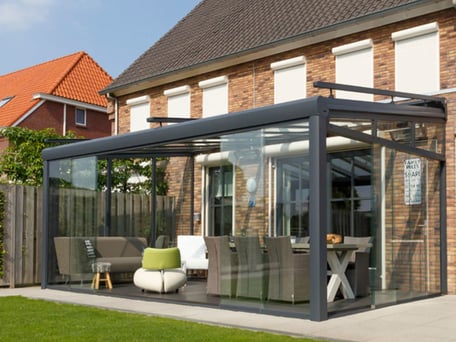 buitenleven, verano, overkapping, terrasoverkapping, serre, veranda, tuinkamer, haarlemmermeer, zonwering buiten, solis zonwering