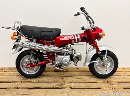 Honda Dax ST50