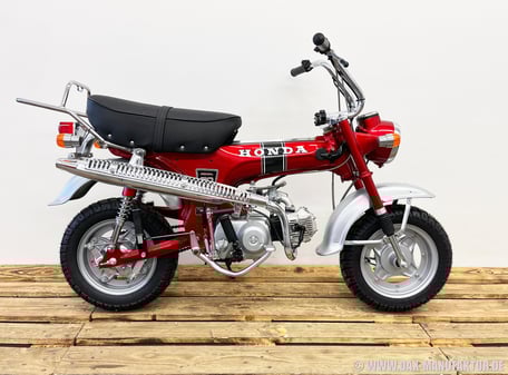 Honda Dax ST50