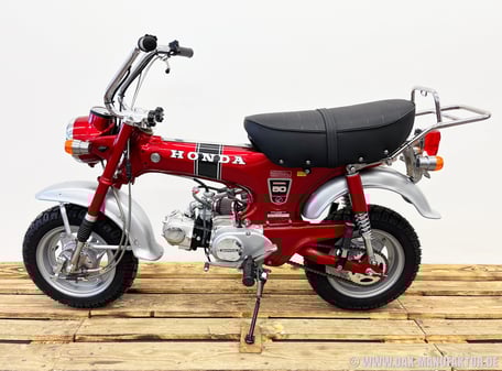 Honda Dax ST50