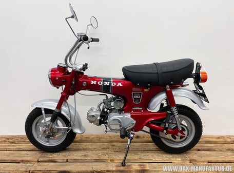 Honda Dax ST50