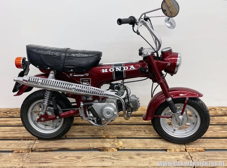 Honda Dax ST50