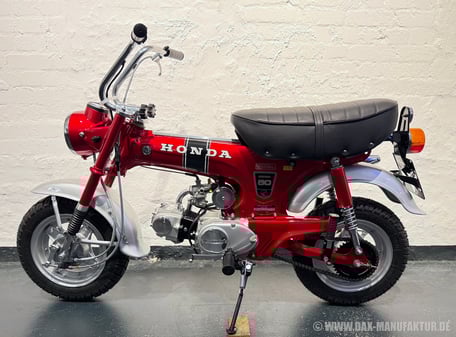 Honda Dax ST50